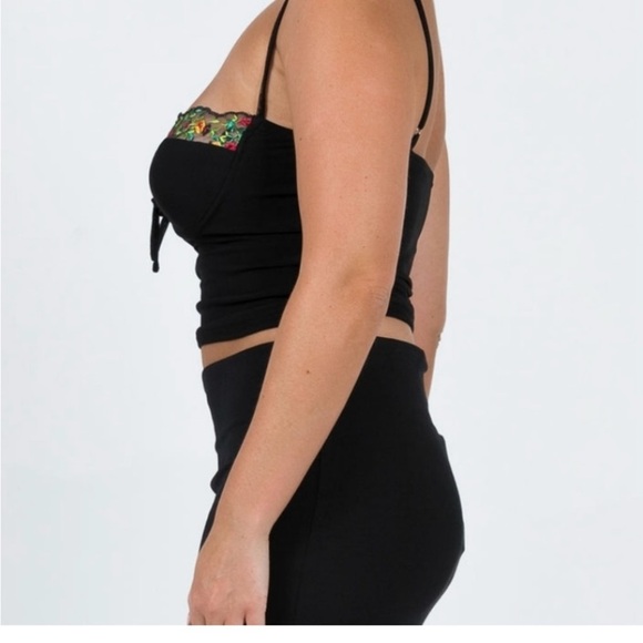 Princess Polly Black Floral Trim Top - Picture 2 of 4